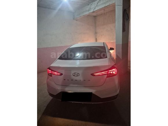 Sahibinden Hyundai Elantra 1.6 MPI Style 2019 Model