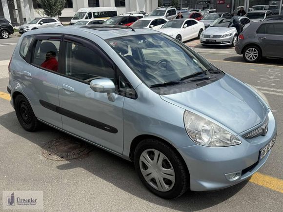 ÜRGENLERDEN 2006 HONDA JAZZ 300.000KM SUNROOF