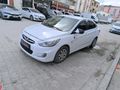Galeriden Hyundai Accent Blue 1.6 CRDI Mode 2012 Model Van