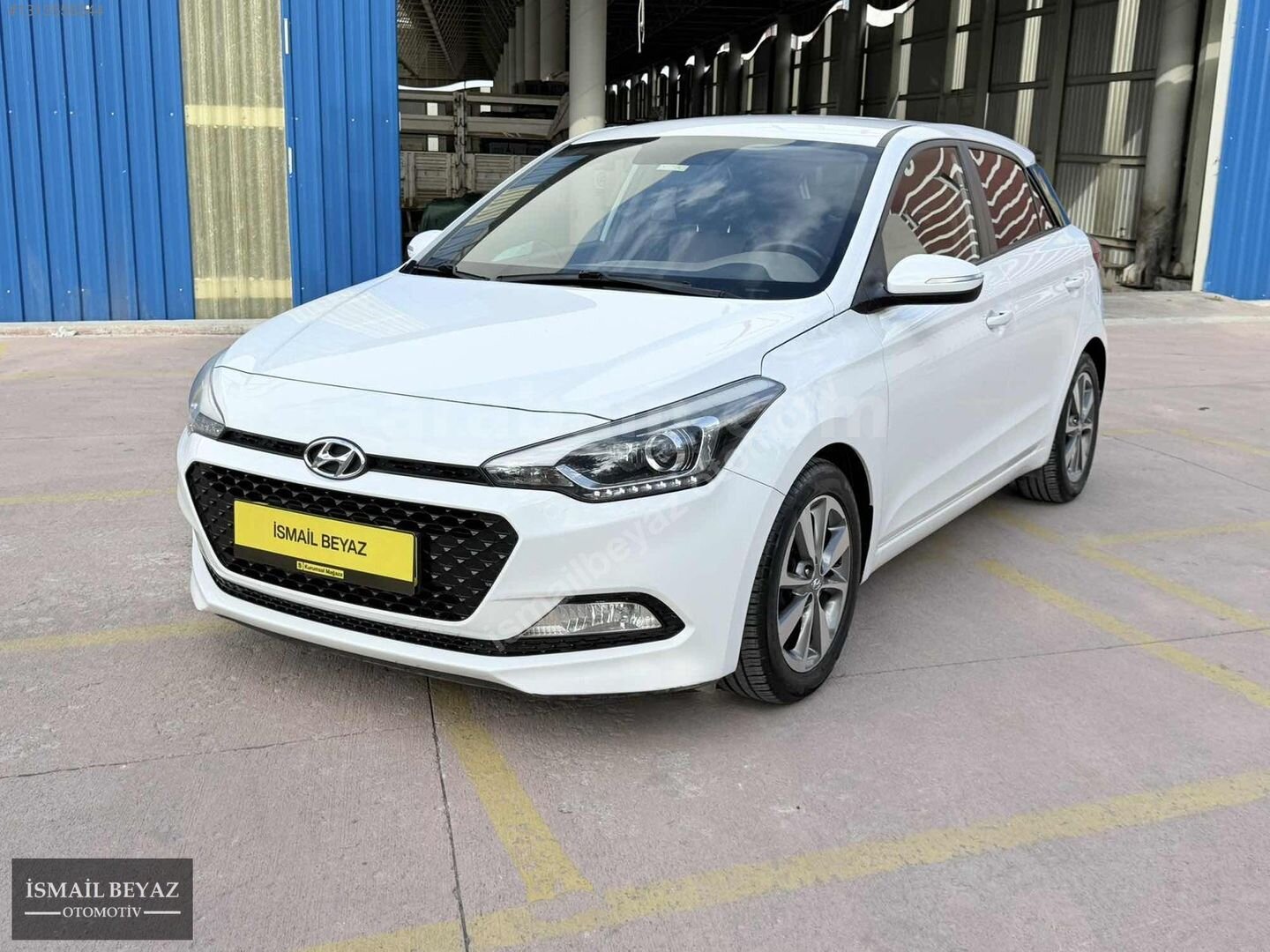 Galeriden Hyundai i20 1.4 MPI Style 2015 Model Kütahya 87.000 km Beyaz 3