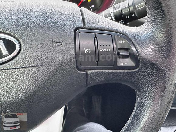 EMRE_DEN_2012_KİA_SPORTAGE_1_6_GSL_PLUS_CAM_TAVAN_178_BİN_KM____