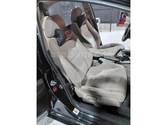 Sahibinden Honda Civic 1.6i VTEC Dream 2010 Model