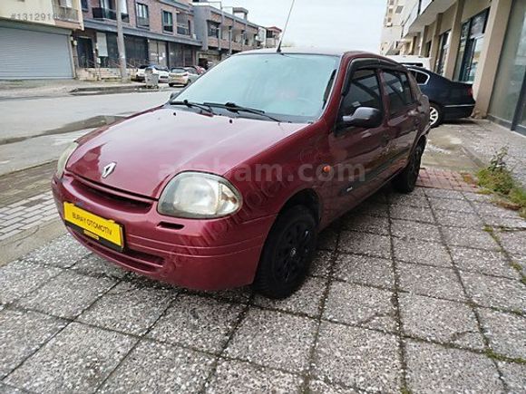 2000 model Clio 2 benzin -LPG
