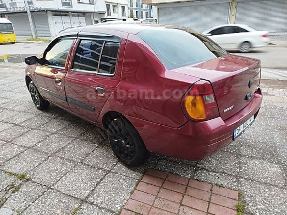 2000 model Clio 2 benzin -LPG