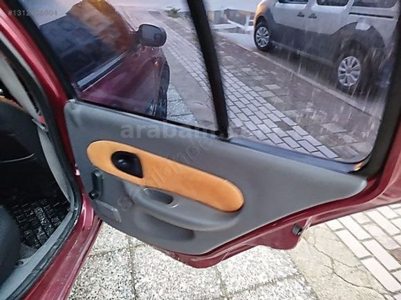 2000 model Clio 2 benzin -LPG