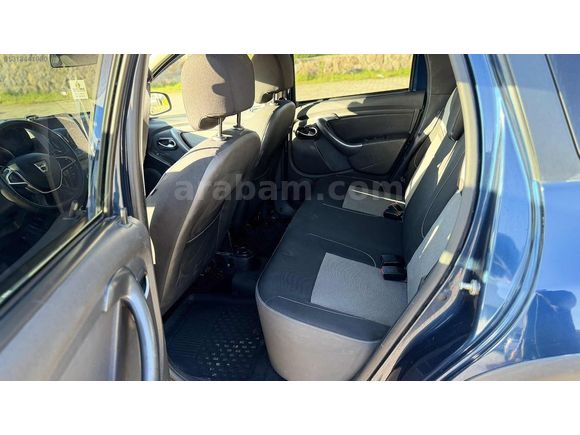 DACİA DUSTER 1.5 DCİ BLACKSHADOW OTOMATİK