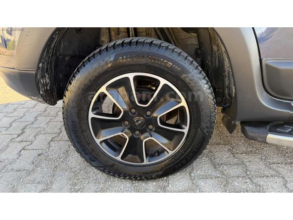 DACİA DUSTER 1.5 DCİ BLACKSHADOW OTOMATİK