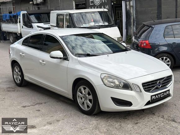 227.000 KM'DE 2011 MODEL VOLVO S60 PREMİUM HATASIZ