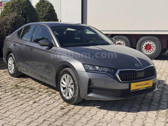 2025 ÇIKIŞLI OCTAVİA 1.5 MHEV ELİTE SADECE 22 BİN KM