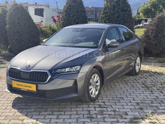 2025 ÇIKIŞLI OCTAVİA 1.5 MHEV ELİTE SADECE 22 BİN KM