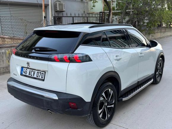 2020 MODEL ORJİNAL 82 BİN KM'DE CAM TAVAN SERVİS BAKIMLI