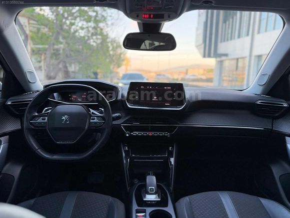 2020 MODEL ORJİNAL 82 BİN KM'DE CAM TAVAN SERVİS BAKIMLI