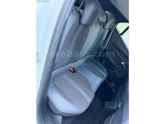 2020 MODEL ORJİNAL 82 BİN KM'DE CAM TAVAN SERVİS BAKIMLI