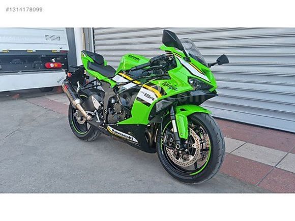Galeriden Kawasaki Ninja ZX 6R 2024 Model İzmir 6.200 km Yeşil