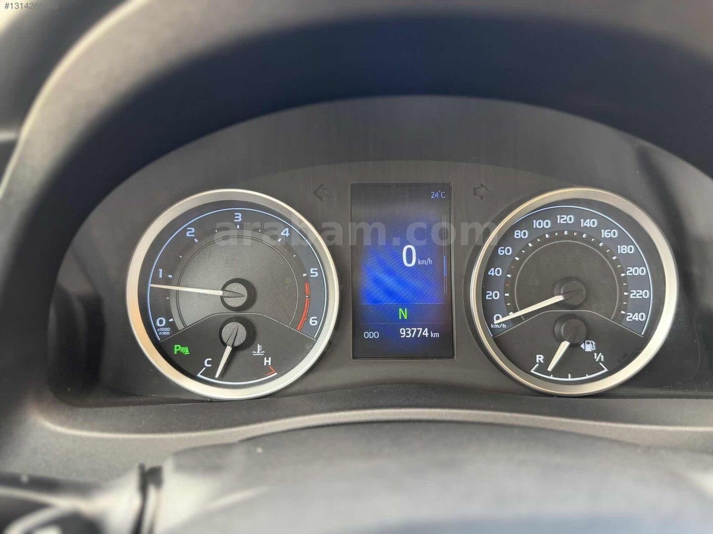 Galeriden Toyota Corolla 1.4 D-4D Premium 2016 Model İstanbul 93.000 km Beyaz 6