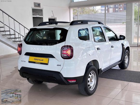 ÖZKAYALAR_2023 MODEL_1.3TCE_ DUSTER_MAKYAJLI KASA 4X4 %20FAURALI