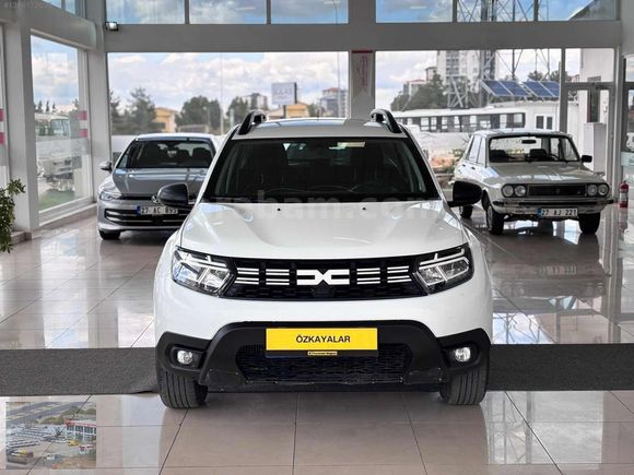ÖZKAYALAR_2023 MODEL_1.3TCE_ DUSTER_MAKYAJLI KASA 4X4 %20FAURALI