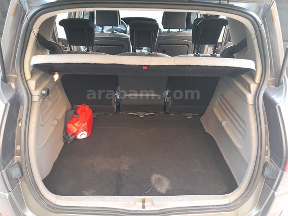 Sahibinden Renault Scenic 1.6 Dynamique 2004 Model 
