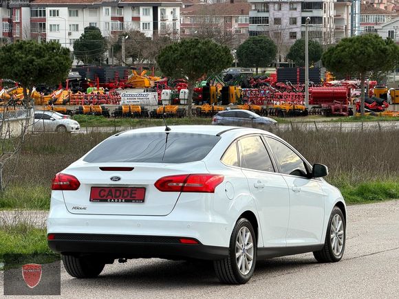 2015 FORD FOCUS 1.6 TİTANİUM ** OTOMATİK PARK **