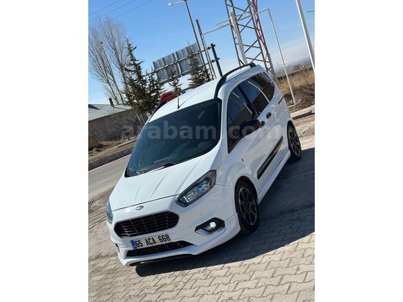 Sahibinden Ford Tourneo Courier 1.5 TDCi Titanium Plus 2023 Model 