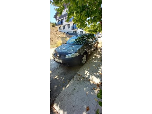 Sahibinden Renault Megane 1.6 Dynamique 2005 Model  310.000 km Gri