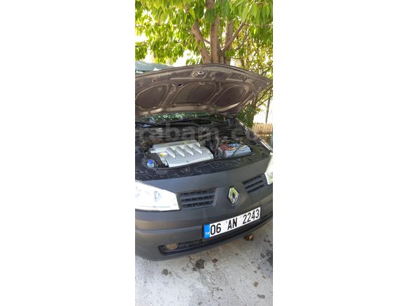 Sahibinden Renault Megane 1.6 Dynamique 2005 Model  310.000 km Gri