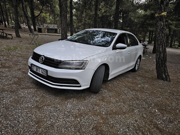 EMSALLERİNİN EN UYGUNU HATASIZ 1.2 TSi Trend 2015 Model Benzinli Manuel ACİL SATILIK
