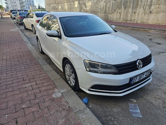 EMSALLERİNİN EN UYGUNU HATASIZ 1.2 TSi Trend 2015 Model Benzinli Manuel ACİL SATILIK