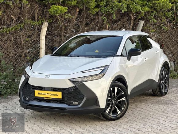 SERCAN OTO'DAN 2025 CH-R 1.8 HYBRİD PASSİON SIFIR GİBİ!