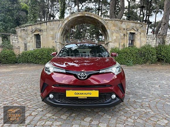 ÖZKAN AUTO'DAN SATILIK 2017 MODEL HATASIZ BOYASIZ TOYOTA C-HR