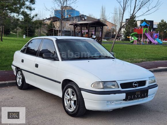 -DENKAR-ASTRA 1.4 GL98 MODEL ÇOK TEMİZ MOTOR SIFIR YAPILMIŞTIR