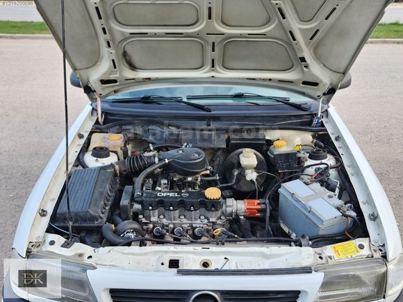 -DENKAR-ASTRA 1.4 GL98 MODEL ÇOK TEMİZ MOTOR SIFIR YAPILMIŞTIR