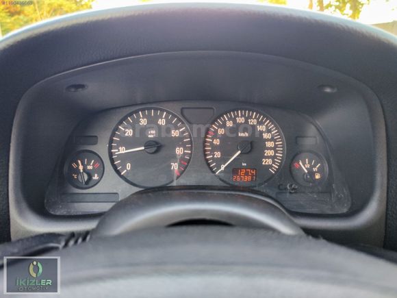 2006 MODEL HATCHBACK OPEL ASTRA