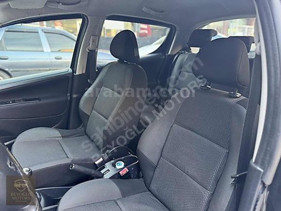 BEYOĞLU MOTORS ÜSKÜDAR'DAN EKONOMİK DİZEL 207 DÜŞÜK KM...