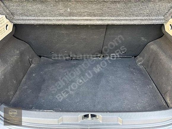 BEYOĞLU MOTORS ÜSKÜDAR'DAN EKONOMİK DİZEL 207 DÜŞÜK KM...