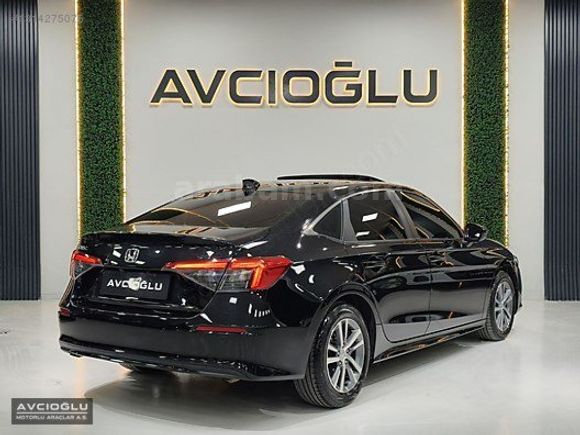 AVCIOĞLU - 2024 HONDA CIVIC 1.5 ELEGANCE HATASIZ BOYASIZ