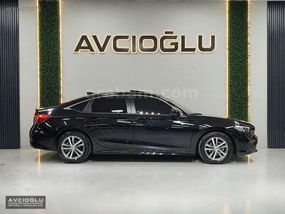 AVCIOĞLU - 2024 HONDA CIVIC 1.5 ELEGANCE HATASIZ BOYASIZ