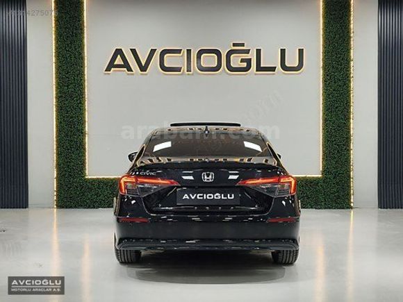 AVCIOĞLU - 2024 HONDA CIVIC 1.5 ELEGANCE HATASIZ BOYASIZ