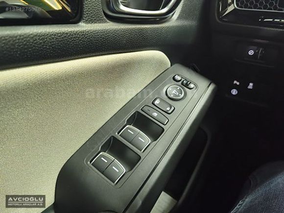 AVCIOĞLU - 2024 HONDA CIVIC 1.5 ELEGANCE HATASIZ BOYASIZ