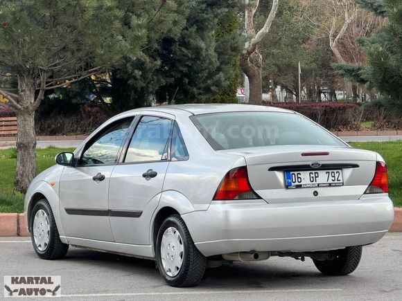 2001 MDL 1.6 SIRALI LPG'Lİ KLİMALI FOCUS
