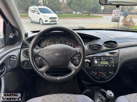2001 MDL 1.6 SIRALI LPG'Lİ KLİMALI FOCUS