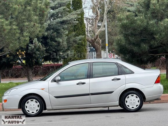 2001 MDL 1.6 SIRALI LPG'Lİ KLİMALI FOCUS