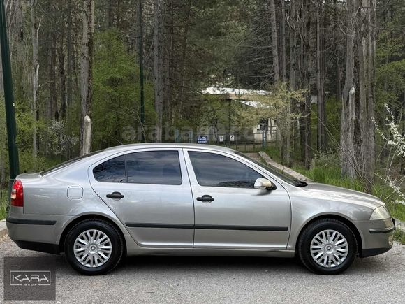 KARA GRUP OCTAVİA 1.6 A5 KASA