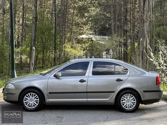 KARA GRUP OCTAVİA 1.6 A5 KASA