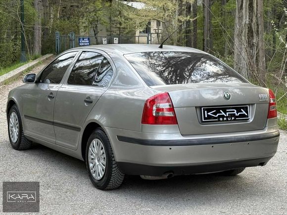 KARA GRUP OCTAVİA 1.6 A5 KASA