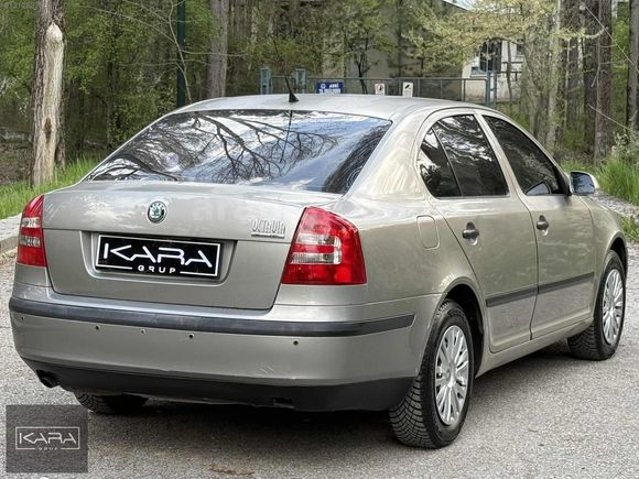 KARA GRUP OCTAVİA 1.6 A5 KASA