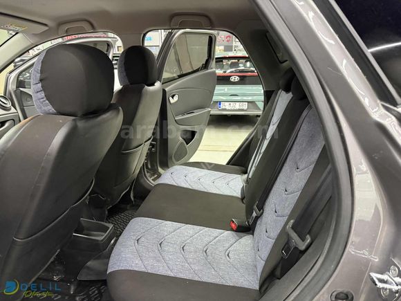 DELİL'DEN 2018 ICON CAPTUR DİZEL 1.5 OTOMATİK ÇİFT RENK