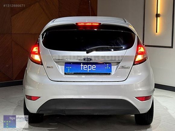 T E P E /FordFİESTA/TitanıumX/FULL/2010/161.800KM/Gümüş/BaKMLI//