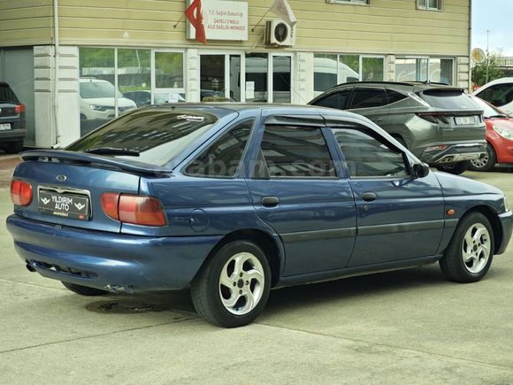 FORD ESCORT 1.6 CLX KLİMA AİRBENG FUL+FUL