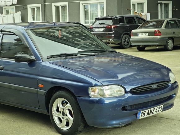 FORD ESCORT 1.6 CLX KLİMA AİRBENG FUL+FUL